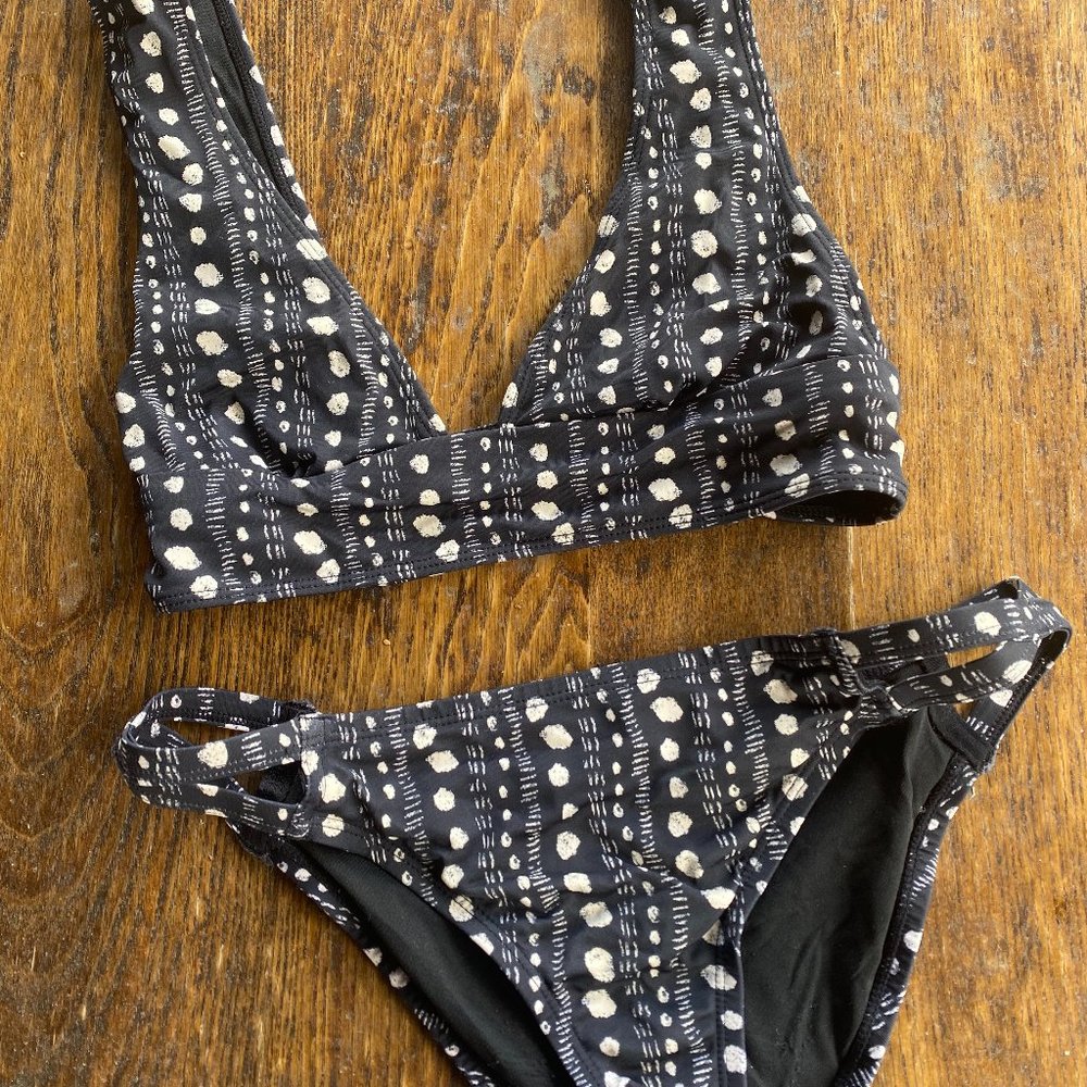 Black and white patterned bikini (size: small)